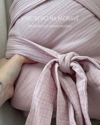 Starorůžová je stále na vrcholu oblíbenosti, najdete ji v našem vzorníku a můžeme ji i libovolně kombinovat. 🥰