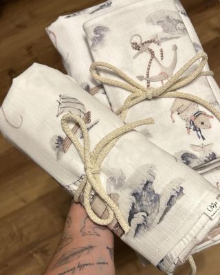 Povlečení z myšek námořních a k tomu dečka oboustranná. To se bude někomu spinkat, jako když do vody hodí! 😍